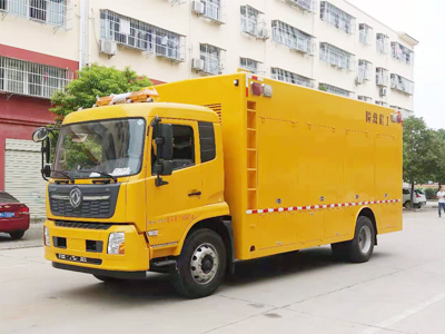 搶險(xiǎn)救援車